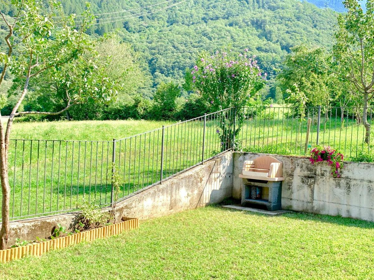 Strawberry House Villa Colico Bagian luar foto