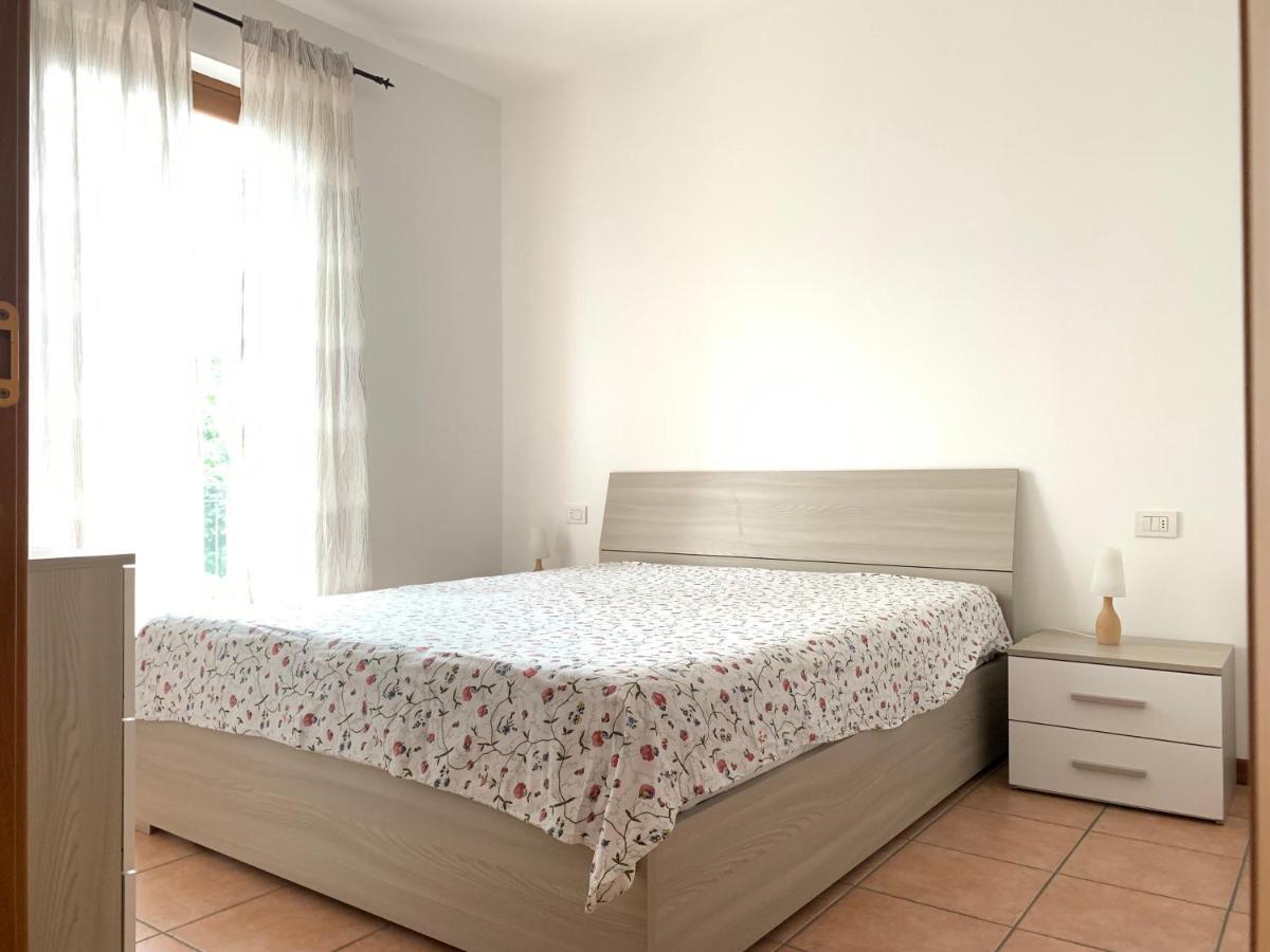 Strawberry House Villa Colico Bagian luar foto